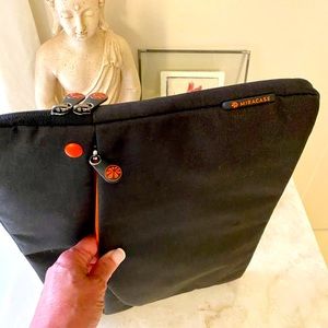 Padded laptop bag